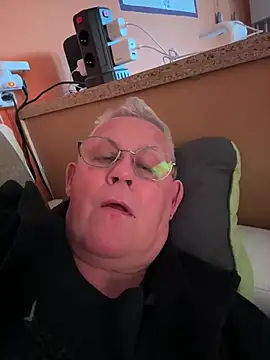 smaili1513 online show from February 7, 1:53 pm