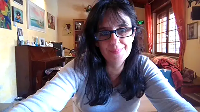 Snapshot of ClaudyGeryn chatting on February 11, 1:00 pm ClaudyGeryn online show from February 11, 1:00 pm