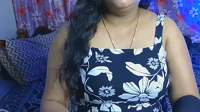 Snapshot of Love_4Sex chatting on July 7, 11:14 am Love 4Sex online show from July 7, 11:14 am