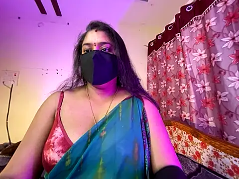 Love 4Sex online show from December 5, 6:01 am