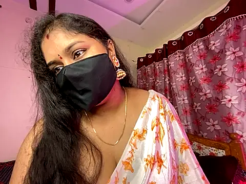 Snapshot of Love_4Sex chatting on September 10, 5:17 am Love 4Sex online show from September 10, 5:17 am