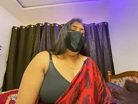 Snapshot of Love_4Sex chatting on February 22, 5:02 am Love 4Sex online show from February 22, 5:02 am