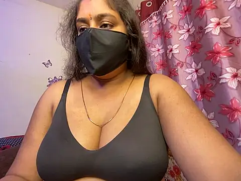 Snapshot of Love_4Sex chatting on March 13, 5:00 am Love 4Sex online show from March 13, 5:00 am