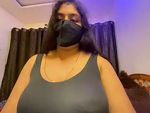 Snapshot of Love_4Sex chatting on February 26, 8:39 am Love 4Sex online show from February 26, 8:39 am