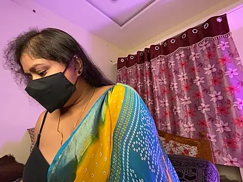Love 4Sex online show from May 26, 5:05 am