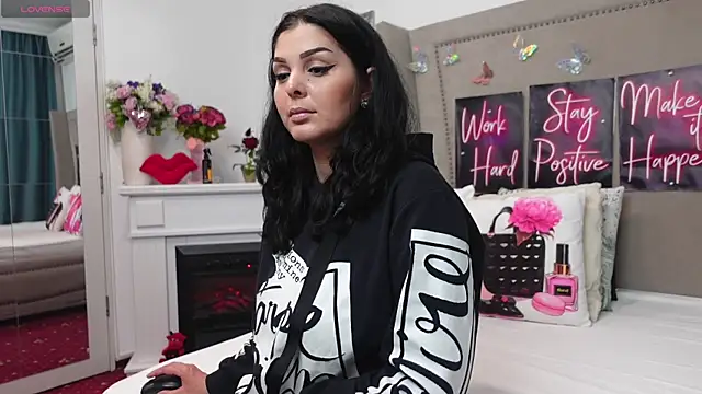 LexyRene online show from May 3, 11:37 am