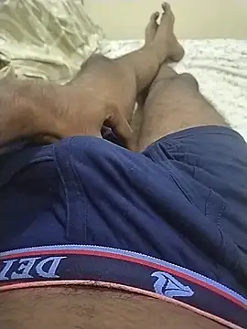 Luckyprasad2486 online show from June 2, 6:19 pm