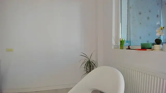 DiamondKay online show from March 10, 6:50 am