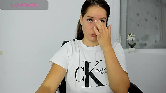 Snapshot of DiamondKay chatting on October 8, 6:48 am DiamondKay online show from October 8, 6:48 am
