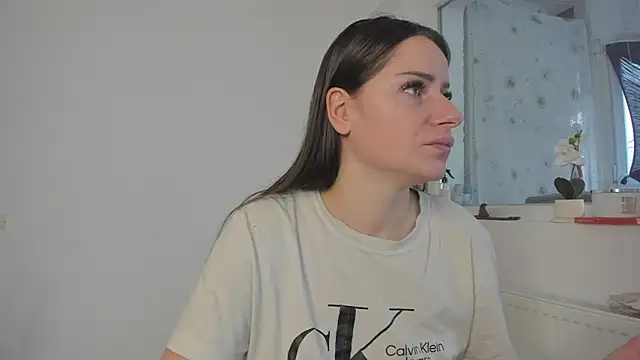 DiamondKay online show from February 11, 7:52 am