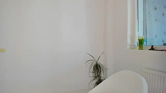 DiamondKay online show from March 18, 7:22 am