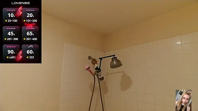 Blondiewithanass online show from February 16, 3:27 am