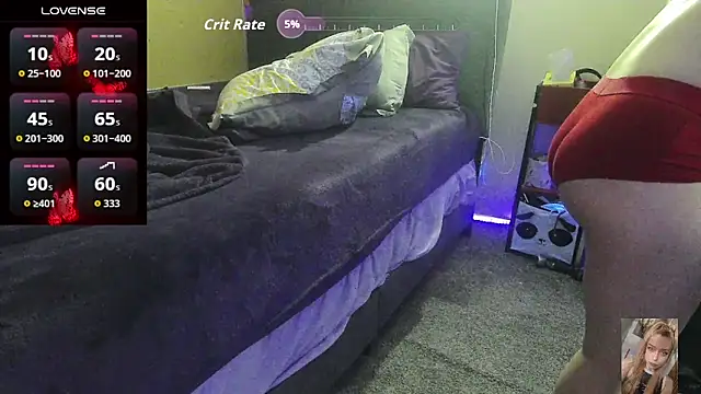 Blondiewithanass online show from March 23, 7:19 am