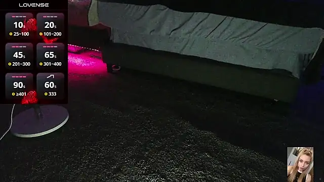 Blondiewithanass online show from March 31, 5:59 pm