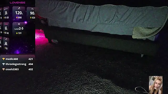 Blondiewithanass online show from November 1, 12:43 pm