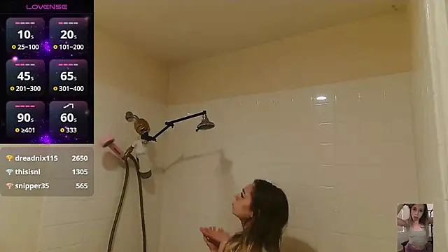 Blondiewithanass online show from December 4, 12:31 am