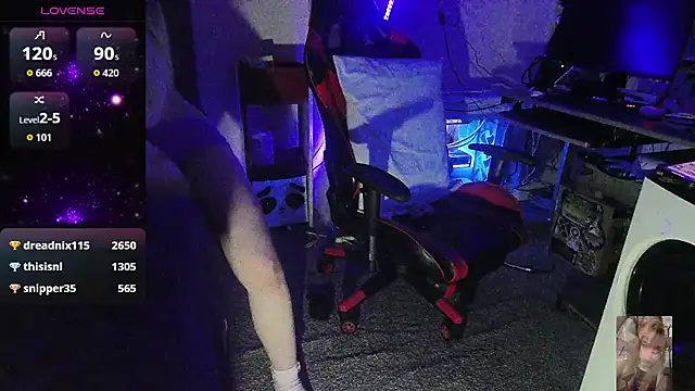 Blondiewithanass online show from December 1, 2:18 pm