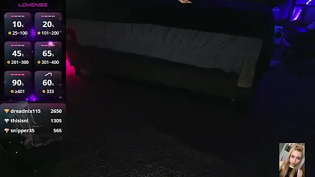 Blondiewithanass online show from December 3, 8:58 am