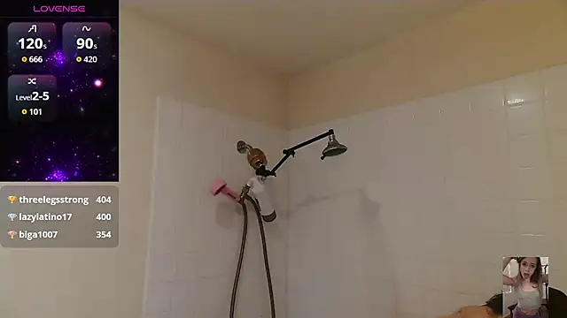 Blondiewithanass online show from October 30, 11:34 pm