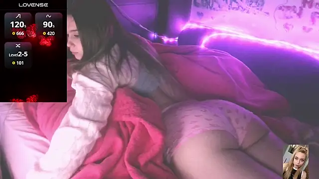 Blondiewithanass online show from February 14, 3:56 pm