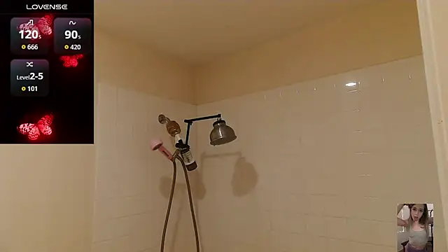 Blondiewithanass online show from March 29, 3:41 am