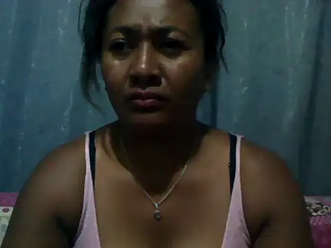 Snapshot of sexyladii chatting on May 9, 5:05 pm sexyladii online show from May 9, 5:05 pm