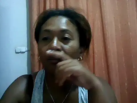 Snapshot of sexyladii chatting on February 16, 6:32 pm sexyladii online show from February 16, 6:32 pm