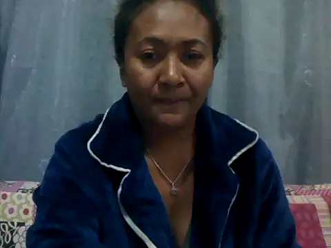 Snapshot of sexyladii chatting on May 22, 4:27 pm sexyladii online show from May 22, 4:27 pm