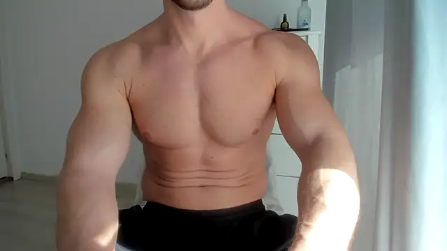 woolfiie online show from March 7, 8:32 am