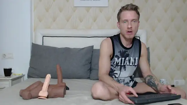 JessicaSteve online show from February 27, 7:35 pm