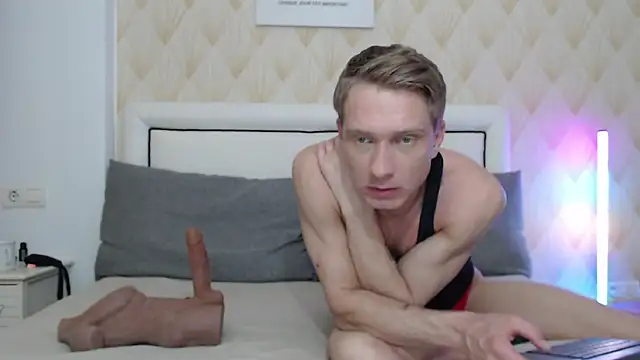 JessicaSteve online show from March 18, 6:09 pm