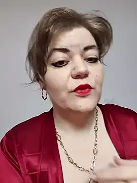 Snapshot of cindybbwsquirt chatting on March 3, 4:32 am cindybbwsquirt online show from March 3, 4:32 am