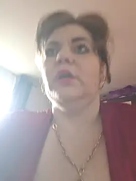 Snapshot of cindybbwsquirt chatting on March 3, 10:38 am cindybbwsquirt online show from March 3, 10:38 am
