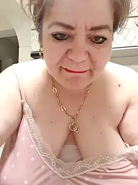 cindybbwsquirt online show from October 26, 3:40 am