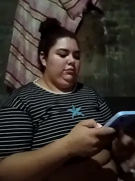 Snapshot of artemisabbw chatting on April 3, 2:18 am artemisabbw online show from April 3, 2:18 am