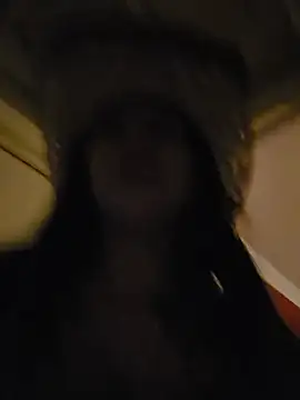 Snapshot of LittleMissEeve chatting on June 19, 3:23 am LittleMissEeve online show from June 19, 3:23 am