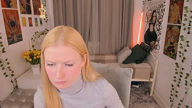 Laly Peach online show from October 11, 4:41 pm