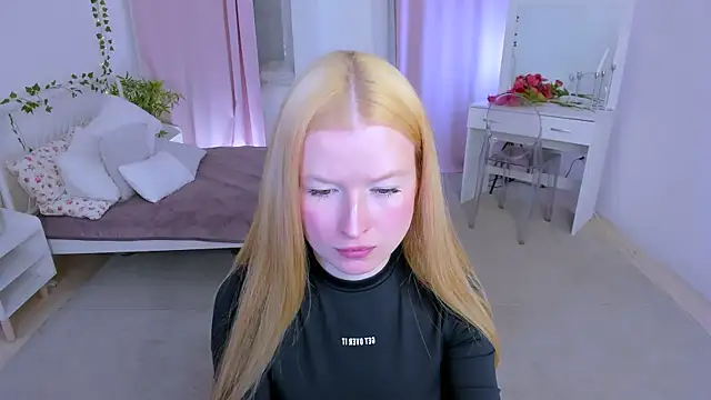 Laly Peach online show from March 31, 11:23 am