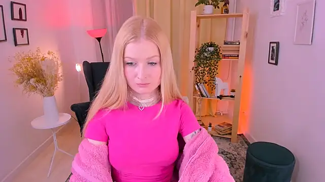 Laly Peach online show from March 12, 4:56 pm