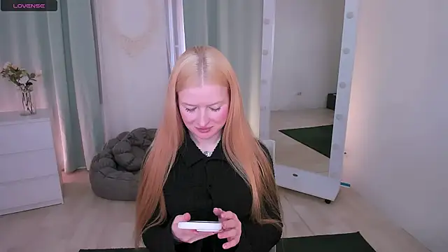 Laly Peach online show from March 29, 11:56 am