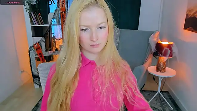 Laly Peach online show from October 25, 12:39 pm