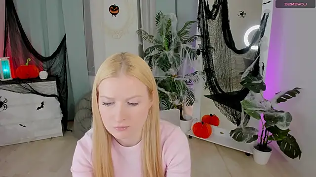 Laly Peach online show from October 20, 3:56 pm