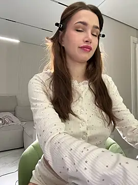 Snapshot of stefannichka chatting on October 31, 4:20 am stefannichka online show from October 31, 4:20 am