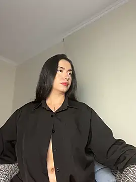 Snapshot of Samispank chatting on May 17, 12:32 am Samispank online show from May 17, 12:32 am