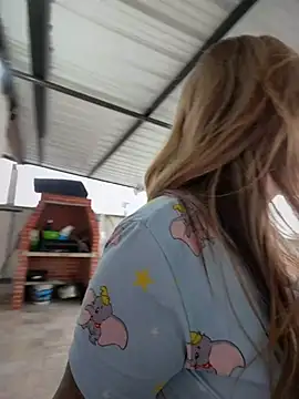 DIANITA 1988 online show from April 15, 9:48 pm