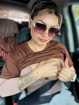 DIANITA 1988 online show from March 20, 7:04 pm