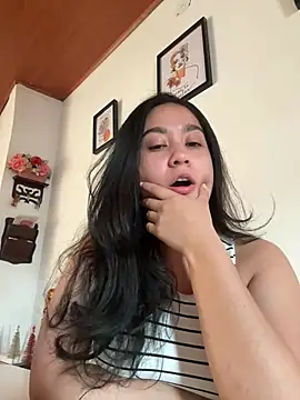 Snapshot of Nina_lovi chatting on December 12, 7:48 pm Nina lovi online show from December 12, 7:48 pm