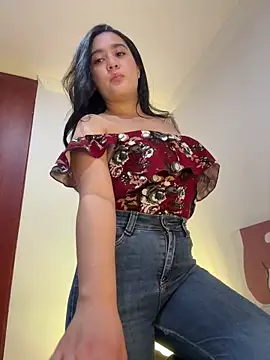 Snapshot of Nina_lovi chatting on December 22, 10:04 pm Nina lovi online show from December 22, 10:04 pm
