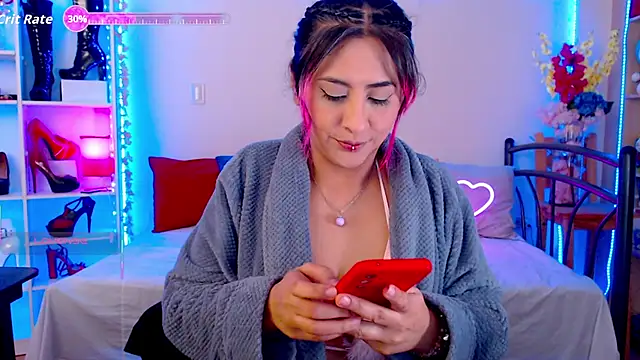 Snapshot of Annie_p chatting on June 5, 12:15 am Annie p online show from June 5, 12:15 am