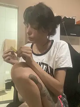 Sarah-safada online show from November 30, 11:38 pm